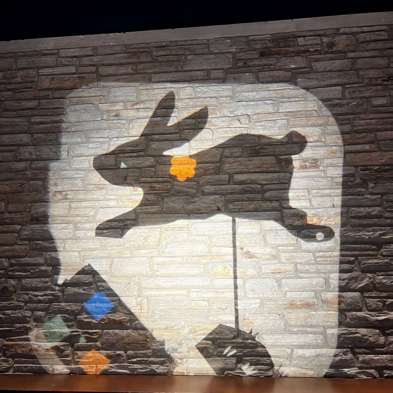 WayFinder Family Drop–In: Make a Shadow Puppet