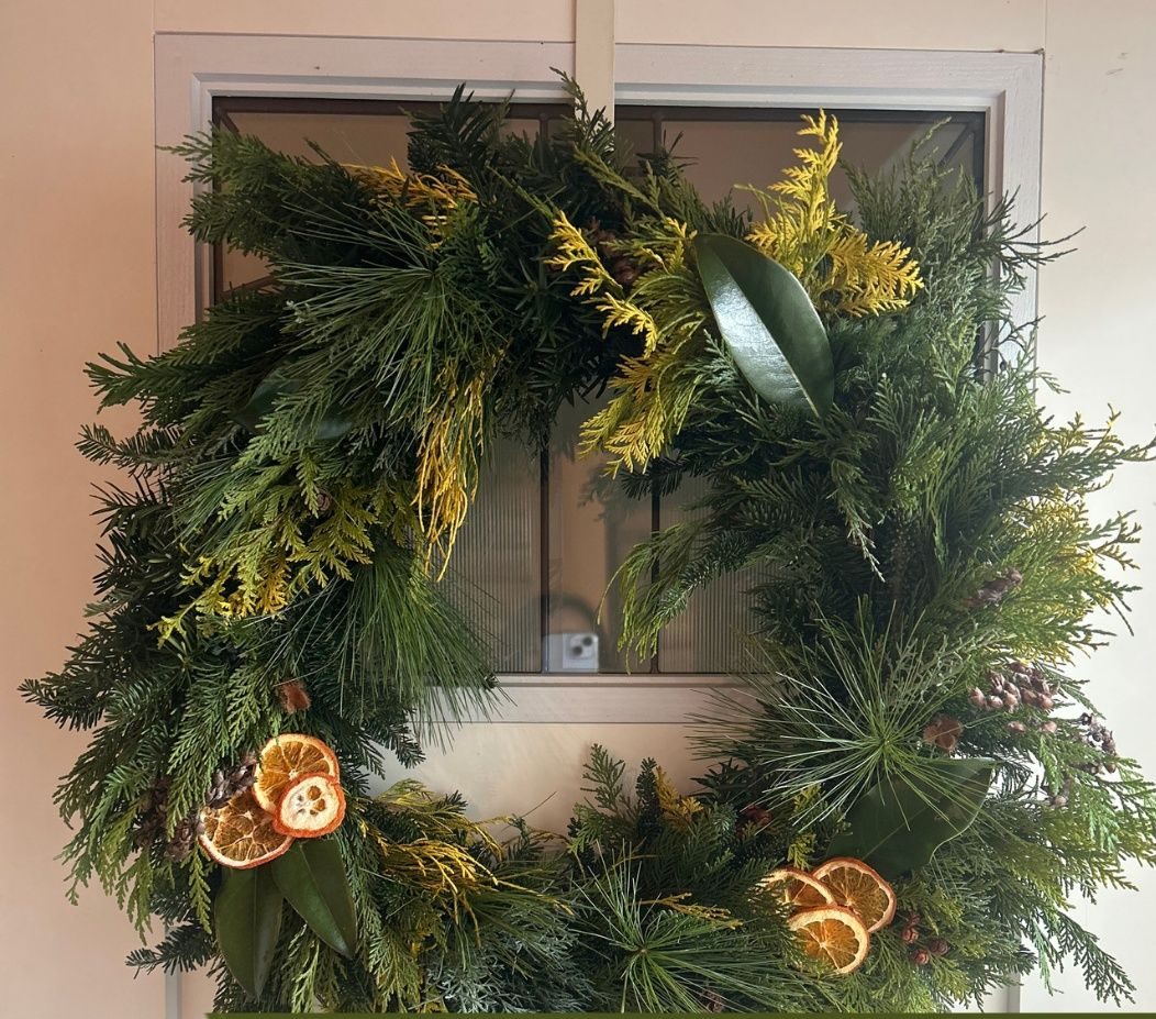 Yuletide Wreath: A Holiday Workshop